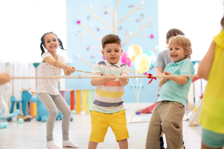 Kind, mehrere Kinder, Gruppensicherheit, Egoistisch